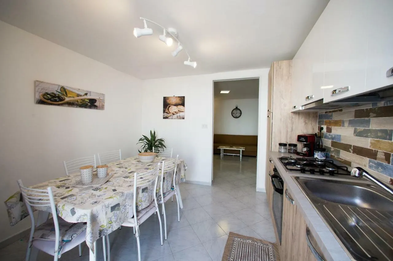 ホテルCasa Del Romito パレルモ イタリア